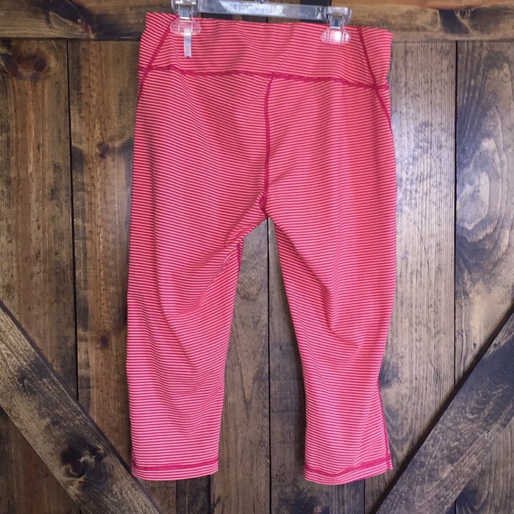 NWOT Zella cropped orange pink striped leggings! - Picture 6 of 6